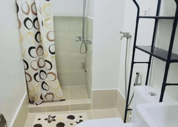 Muntinlupa Staycation Leaf Residences 3* Manila